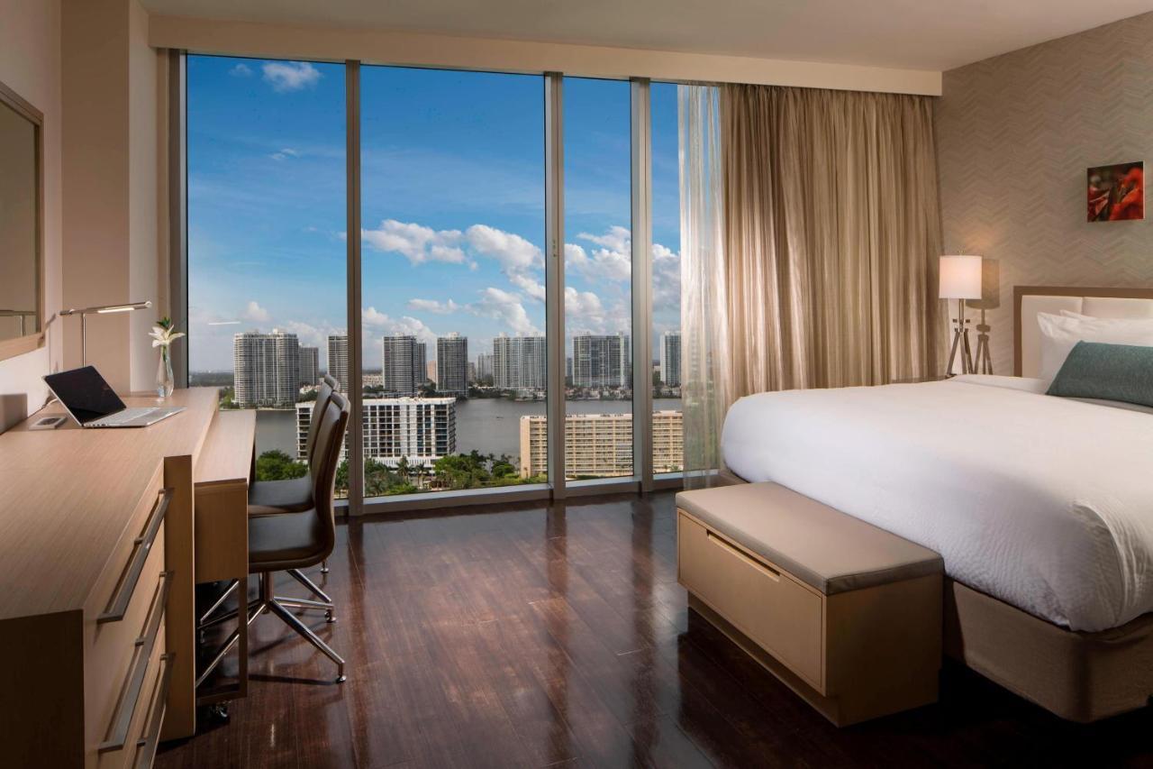 Residence Inn Miami Sunny Isles Beach Exteriör bild