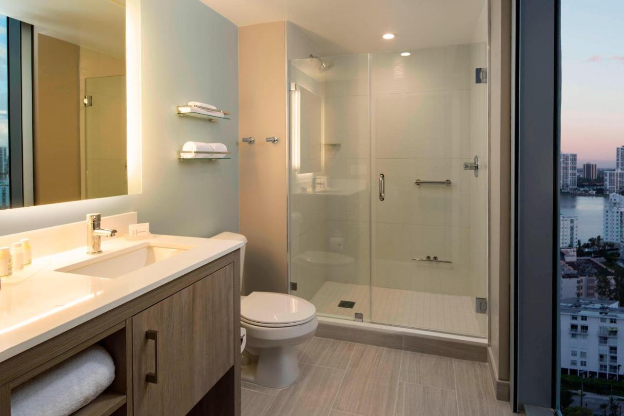 Residence Inn Miami Sunny Isles Beach Exteriör bild