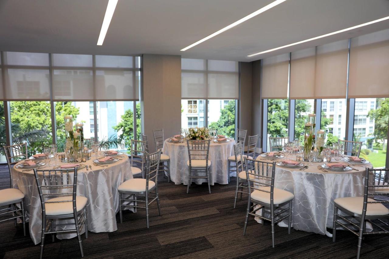 Residence Inn Miami Sunny Isles Beach Exteriör bild