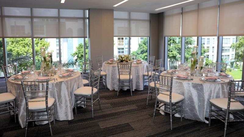 Residence Inn Miami Sunny Isles Beach Exteriör bild